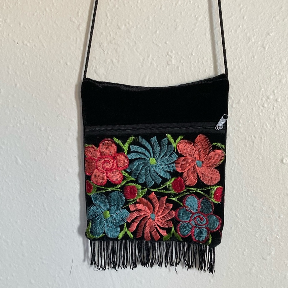 Floral Embroidered Black Crossbody Bag